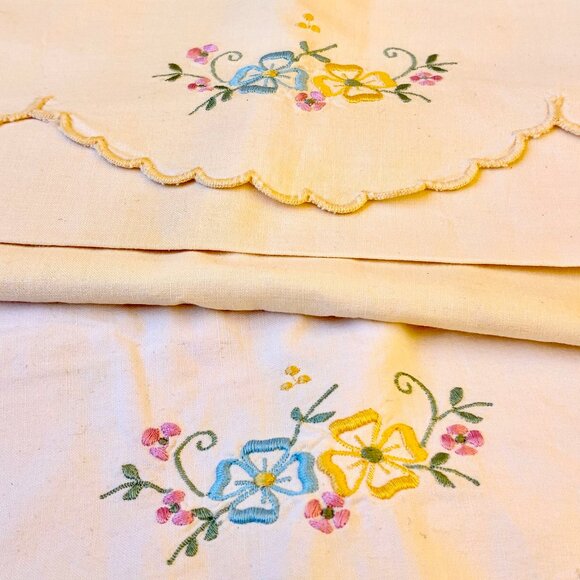 Vintage 2 Pillow Cases Pastel Embroidery by Osman Foldover Flap Standard Size - Picture 15 of 15